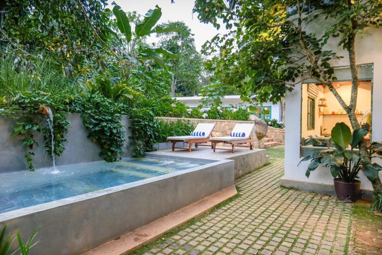 Hotel Tranquilisle à Kandy Extérieur photo